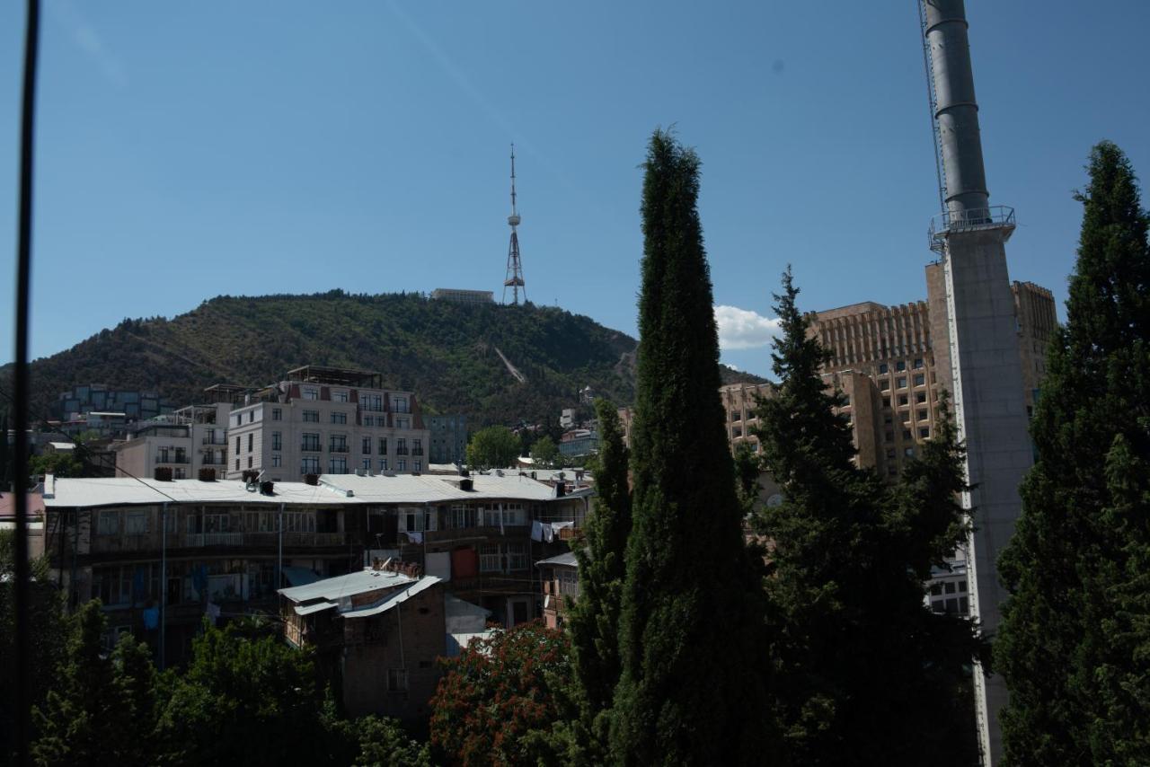Center 4 You Tbilisi Exterior photo