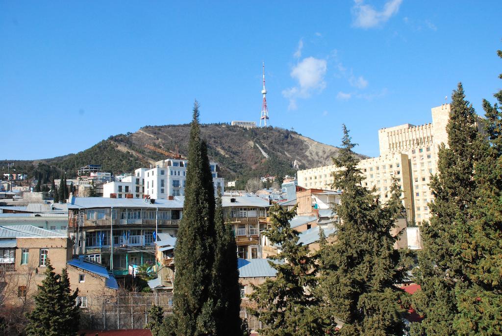 Center 4 You Tbilisi Exterior photo